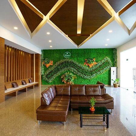 Intouch Riverside Hotel Pakse Exterior photo