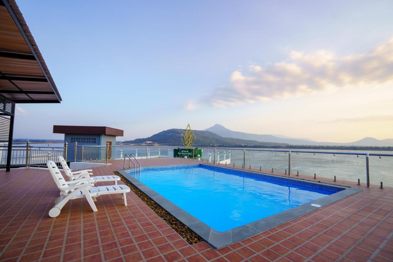 Intouch Riverside Hotel Pakse Exterior photo